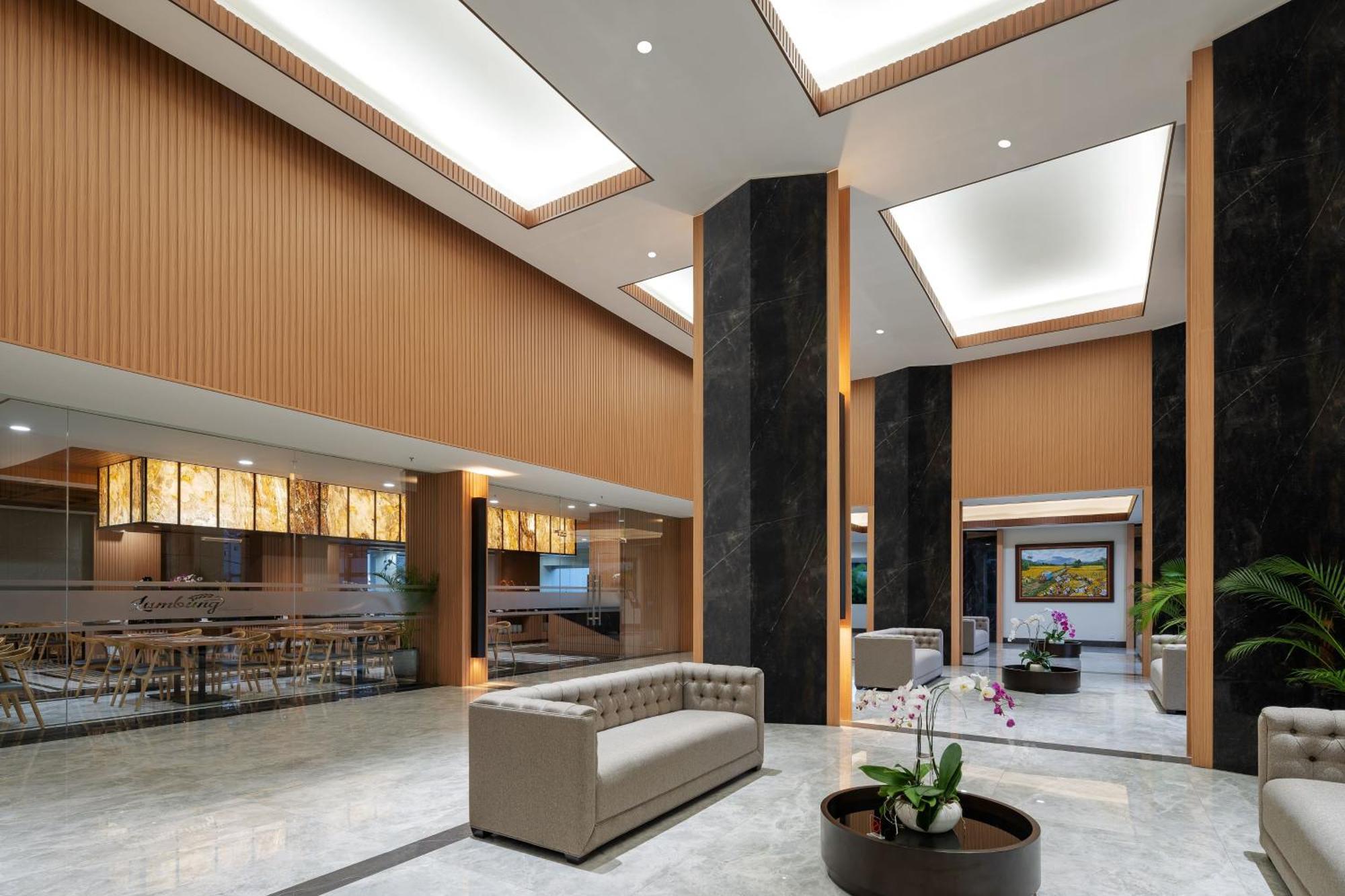 Hotel Santika Blitar Εξωτερικό φωτογραφία